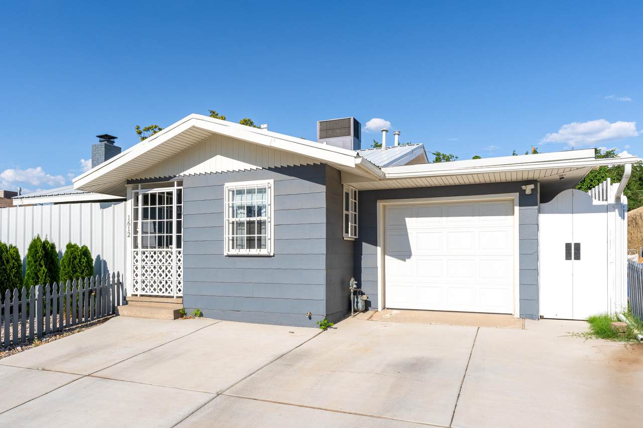 1612 Columbia Drive - Photo 1