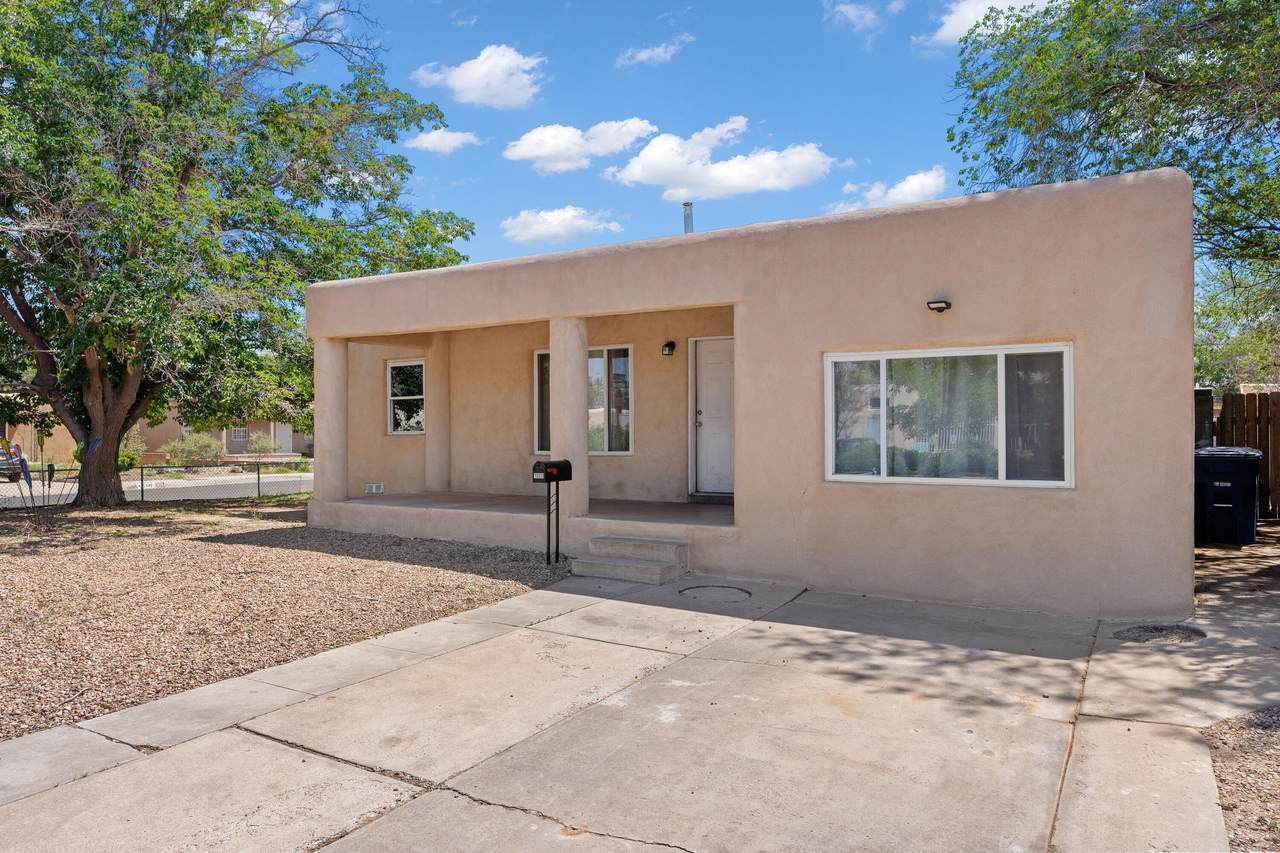 1000 Truman Street - Photo 1