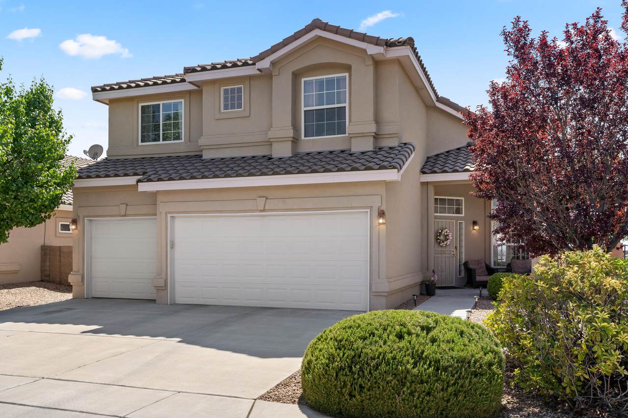 9201 Silverwood Drive - Photo 1