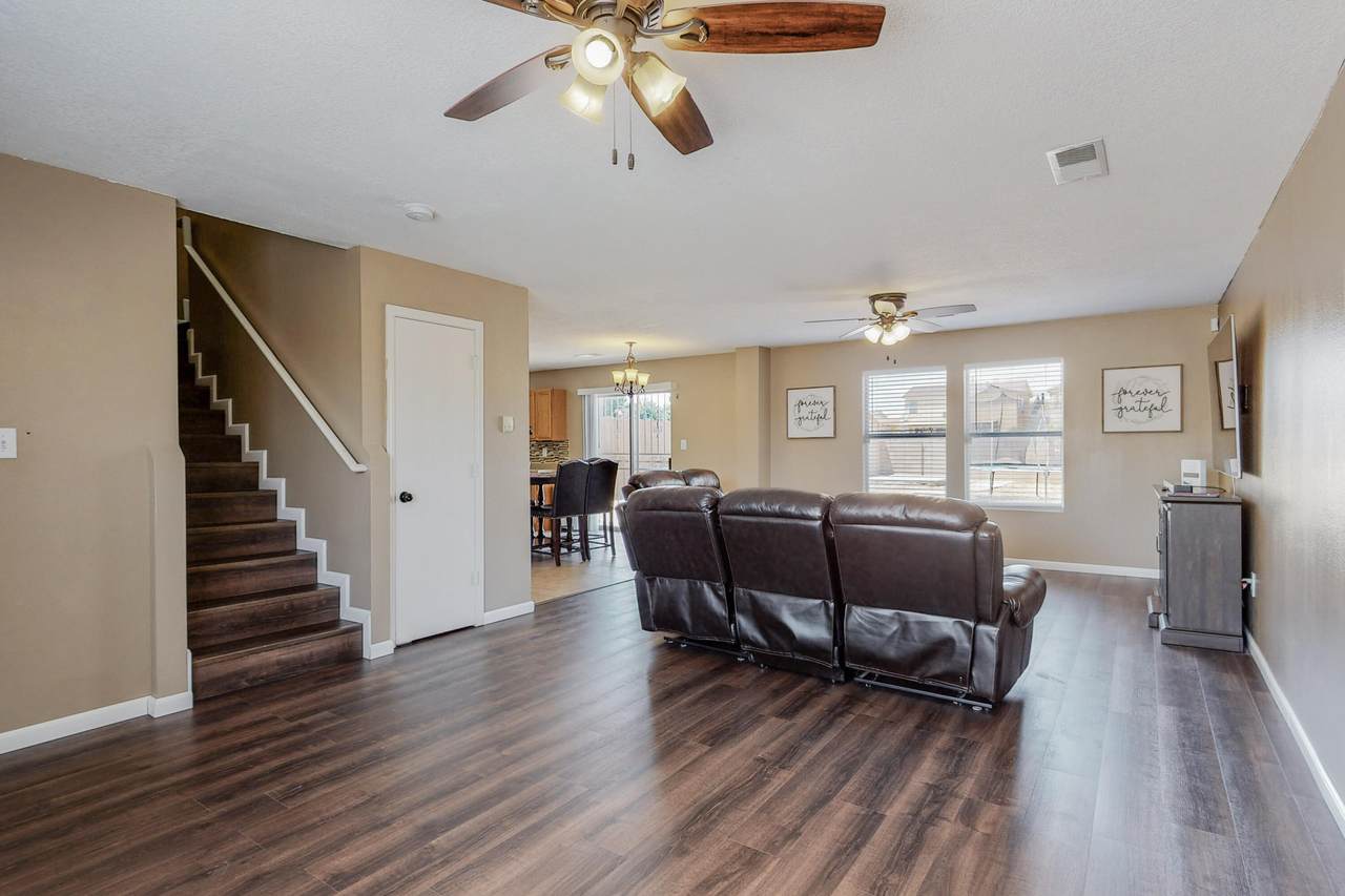 11115 Pelican Court - Photo 1