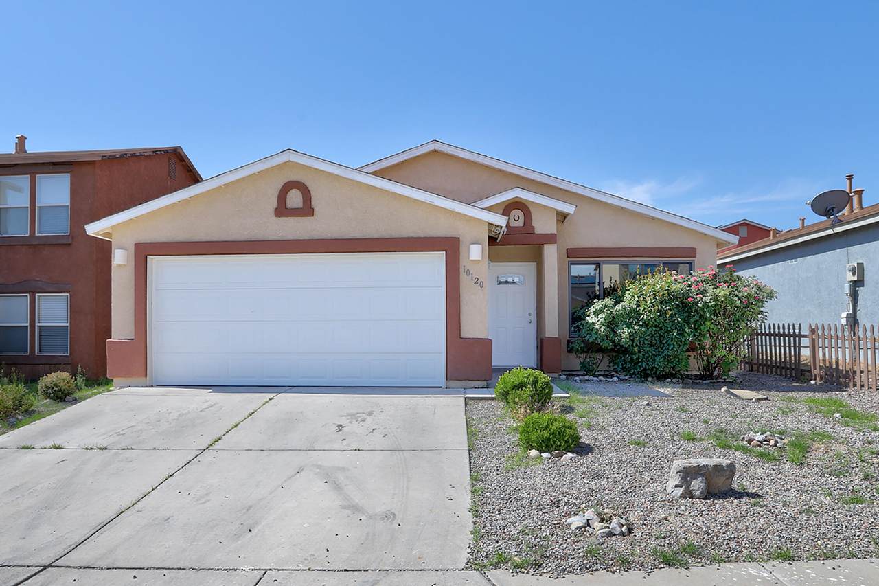 10120 High Range Road - Photo 1