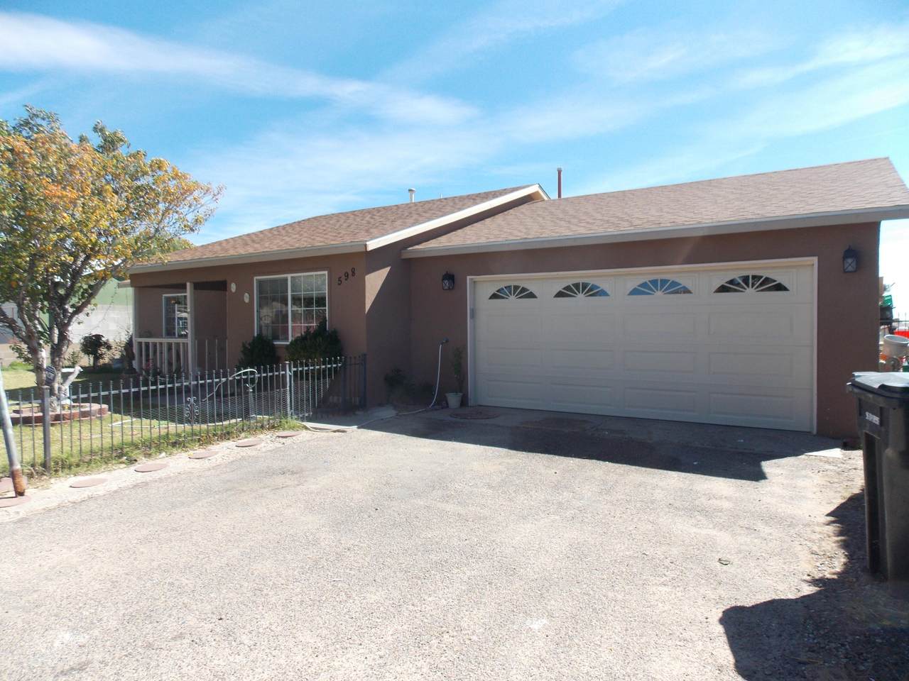 598 Apache Loop - Photo 1