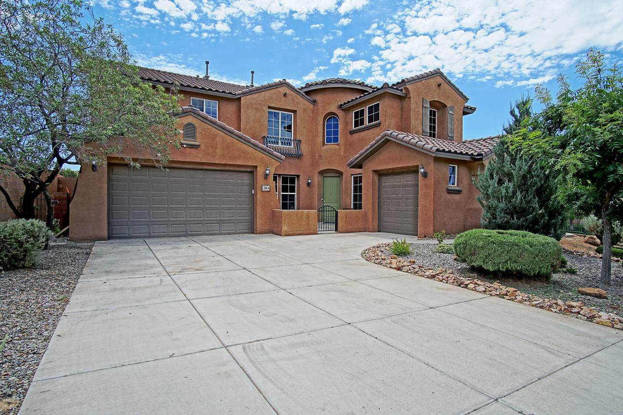 30 Los Miradores Drive - Photo 1
