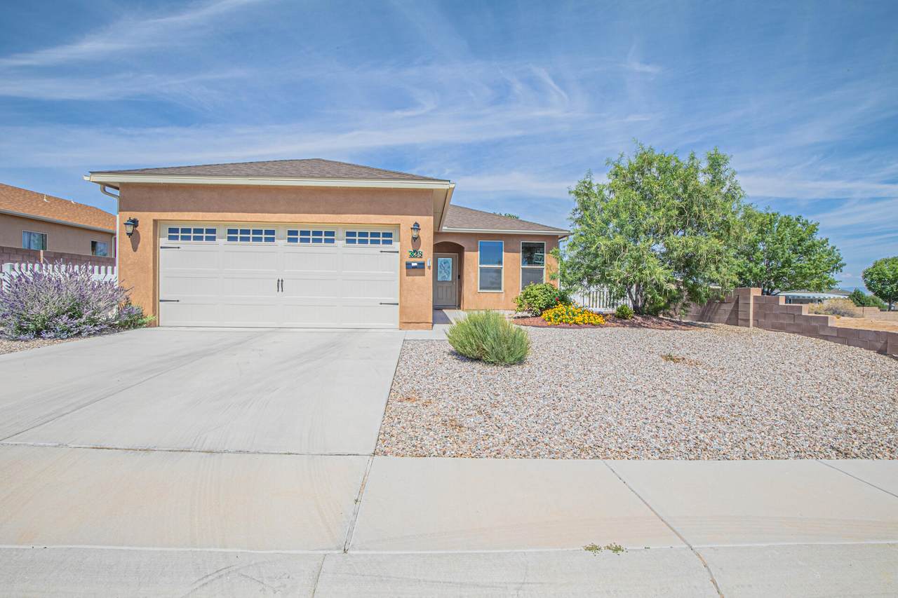 328 Sunrise Bluffs Drive - Photo 1