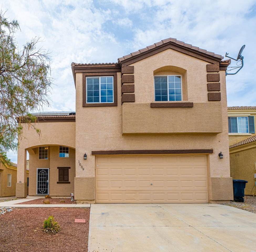 1039 Maroa Street - Photo 1