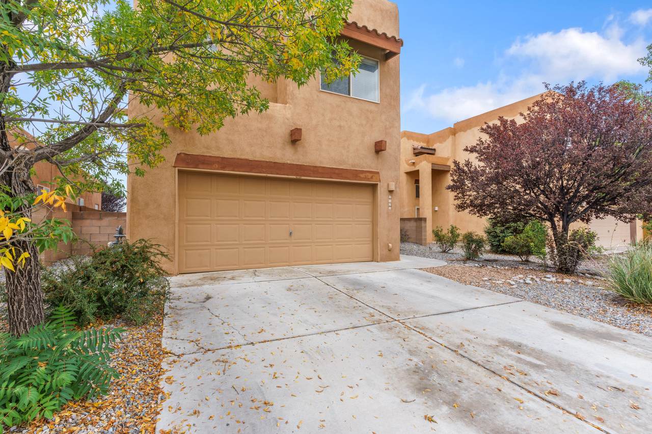 5855 Ermemin Avenue - Photo 1