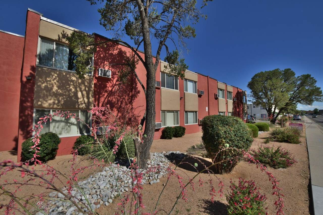 1409 Girard Boulevard - Photo 1