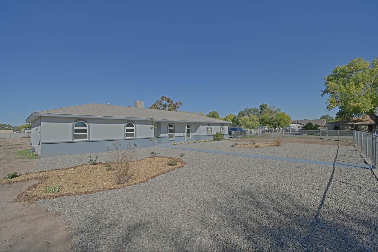 1510 Satin Lane - Photo 1