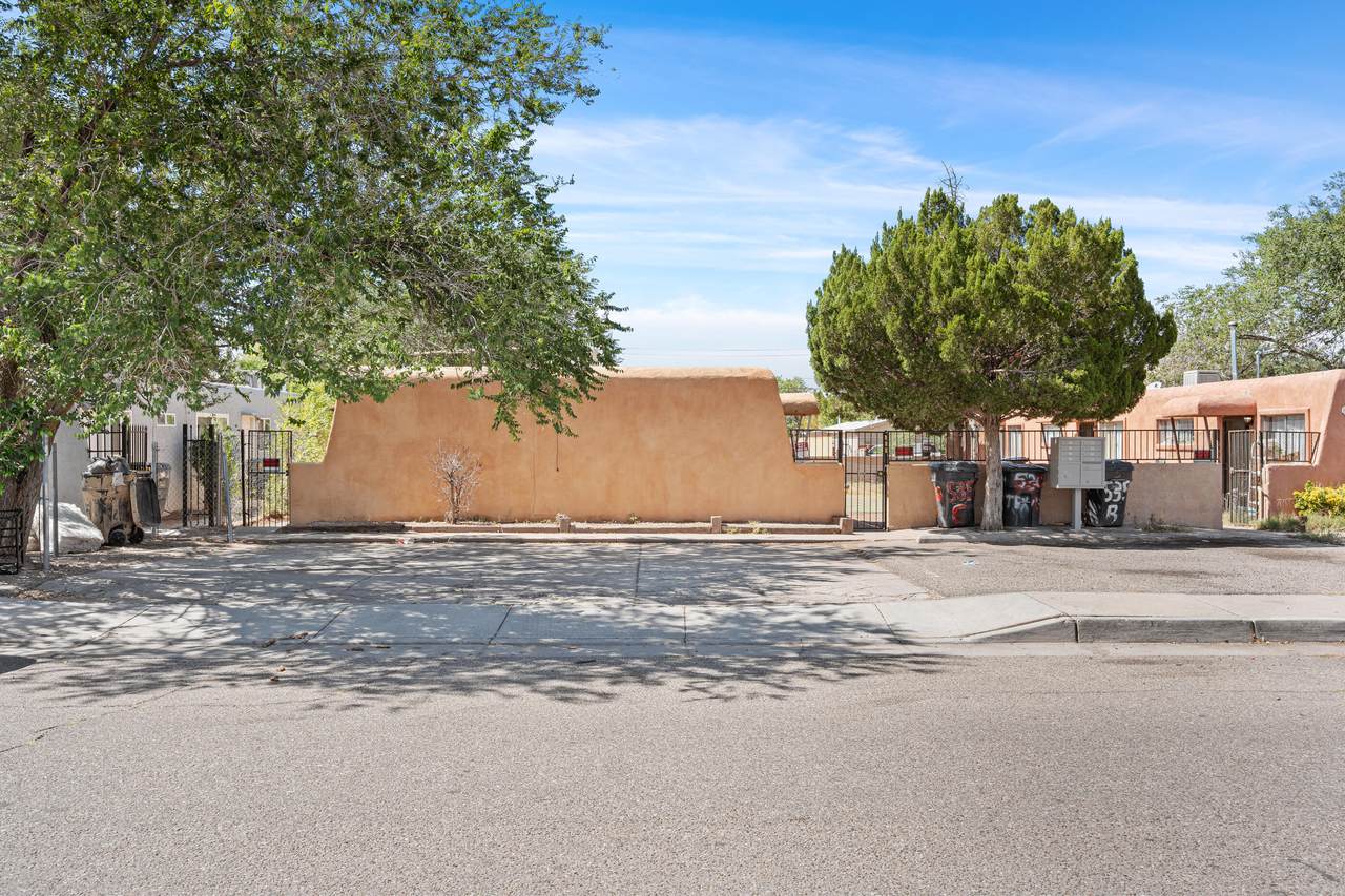 535 Texas Street - Photo 1