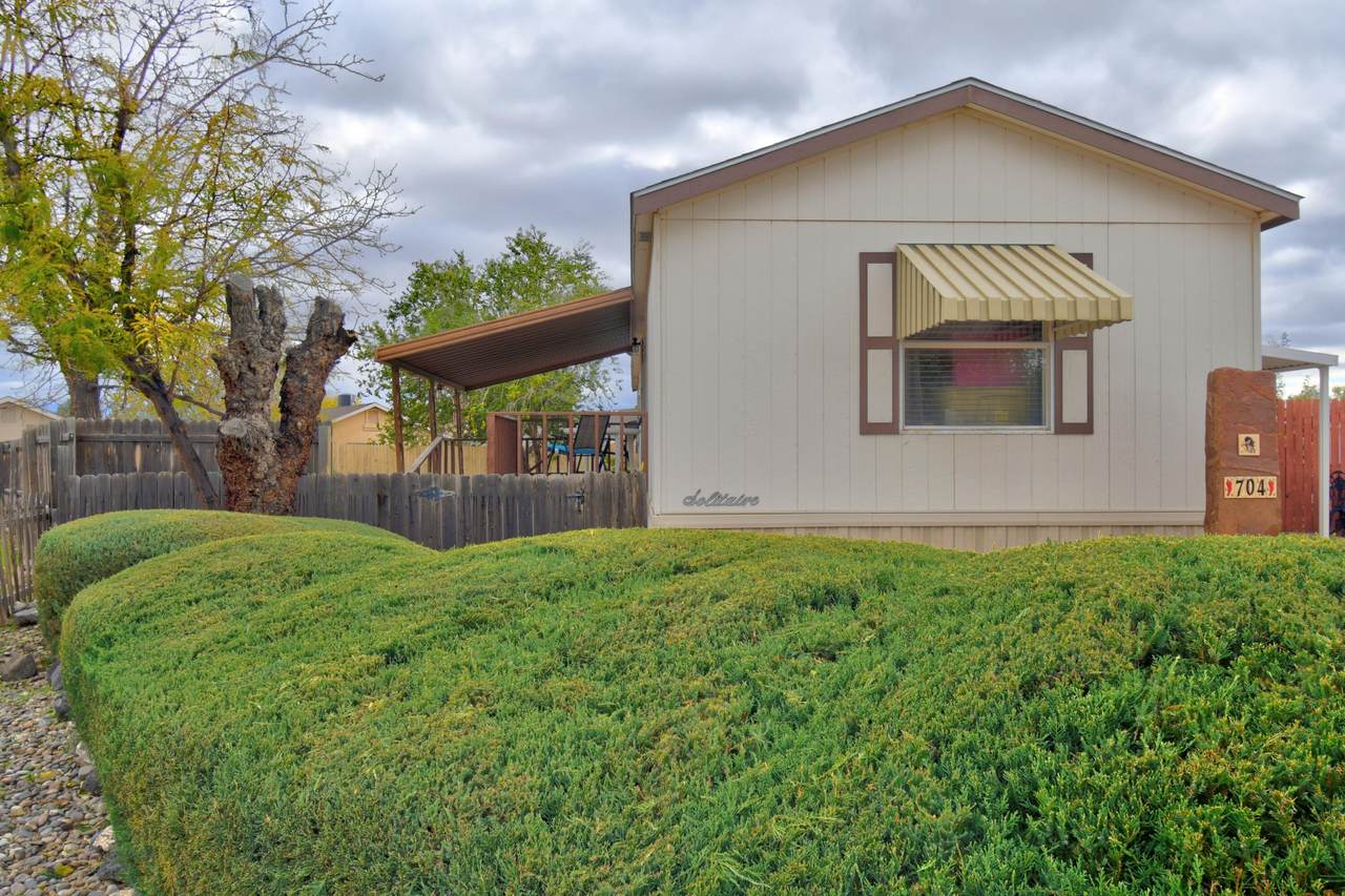 704 Grande Ridge Court - Photo 1