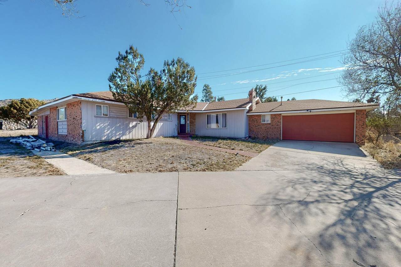 806 Four Hills Road - Photo 1