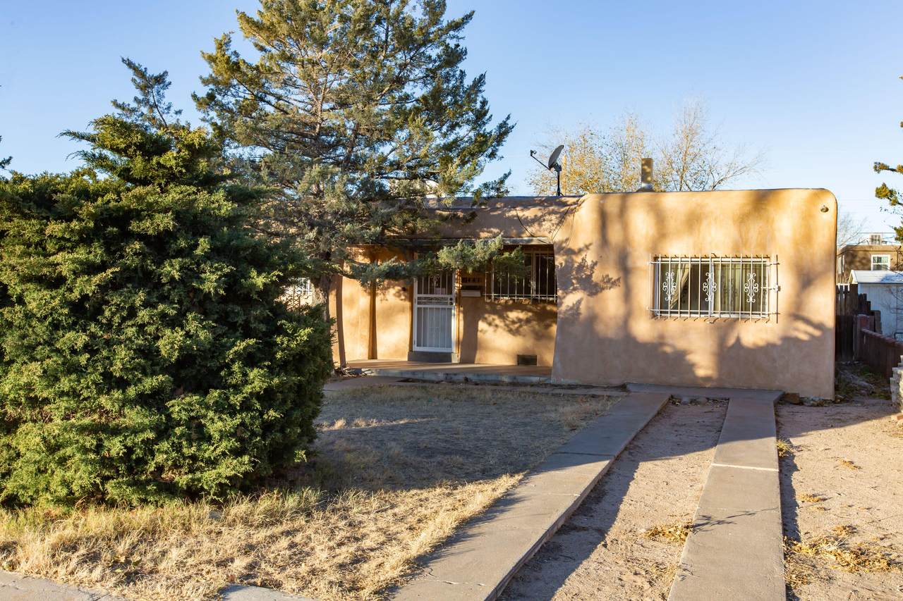 441 Truman Street - Photo 1