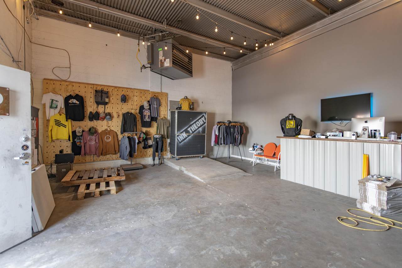 302 Industrial Avenue - Photo 1