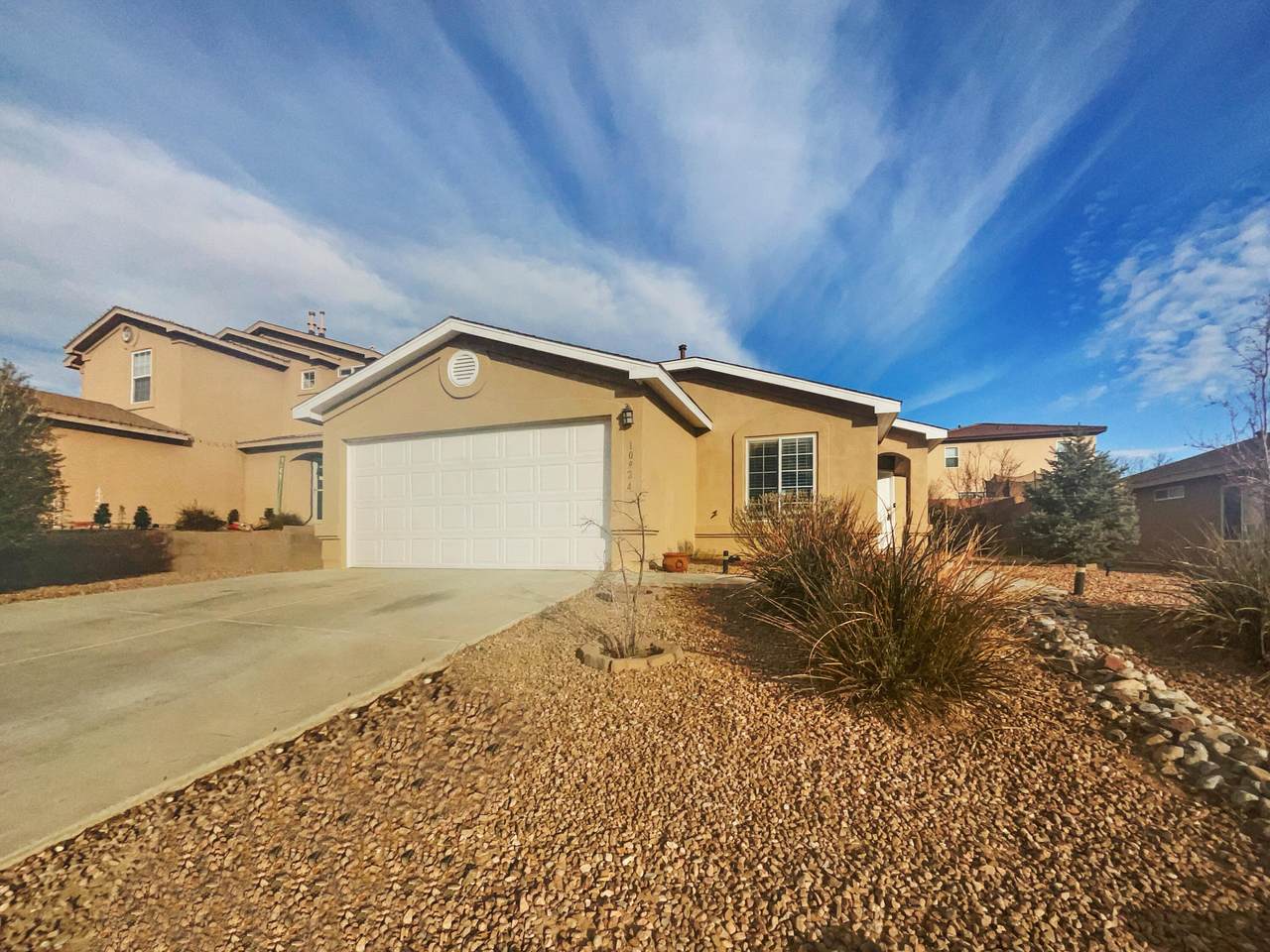 10924 Zafiro Street - Photo 1