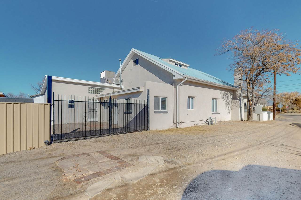1305 15TH Street - Photo 1