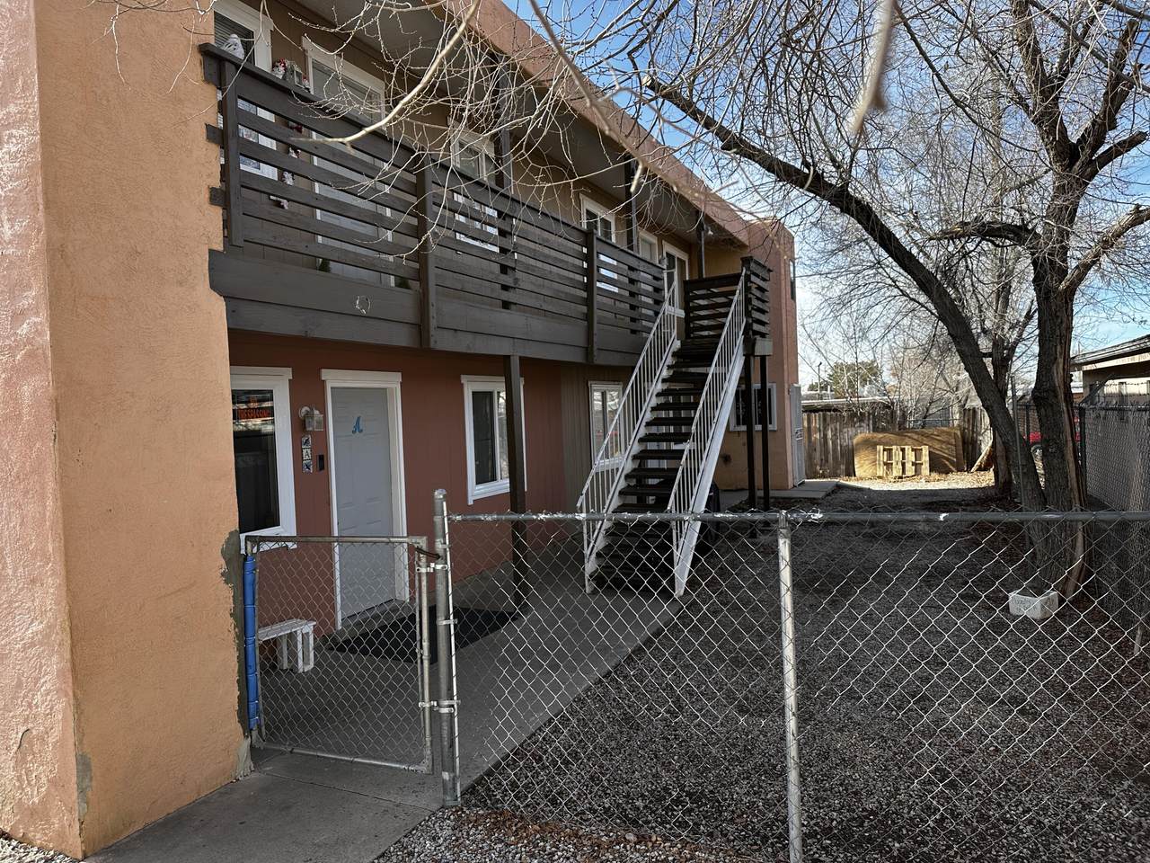 537 Dallas Street - Photo 1