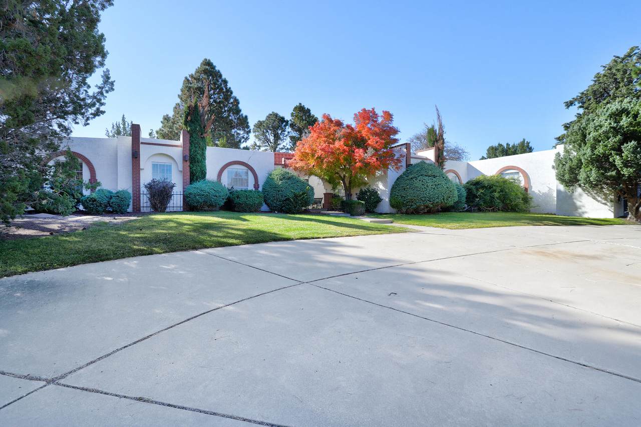 1608 La Cabra Drive - Photo 1