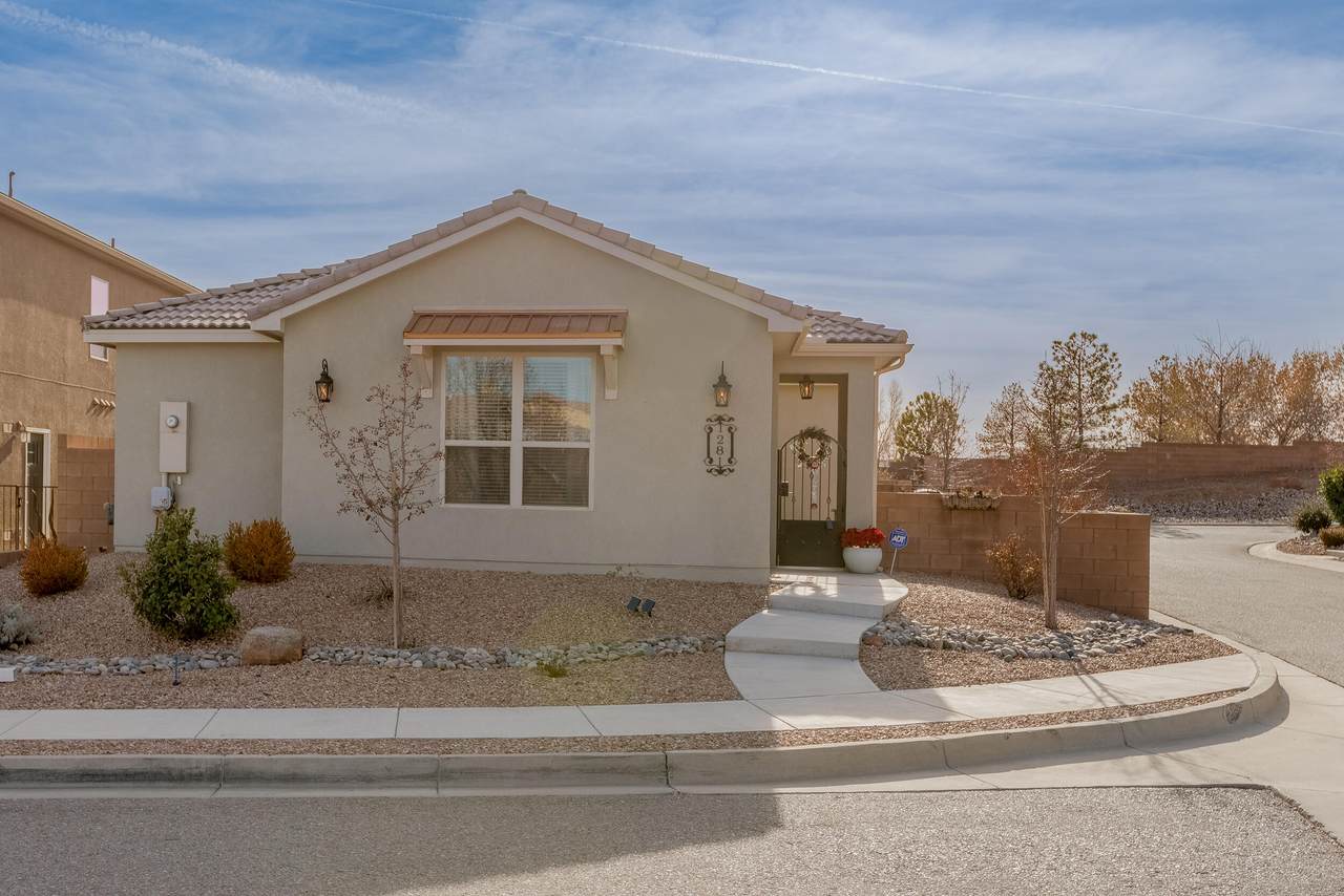 1281 Alvarado Way - Photo 1