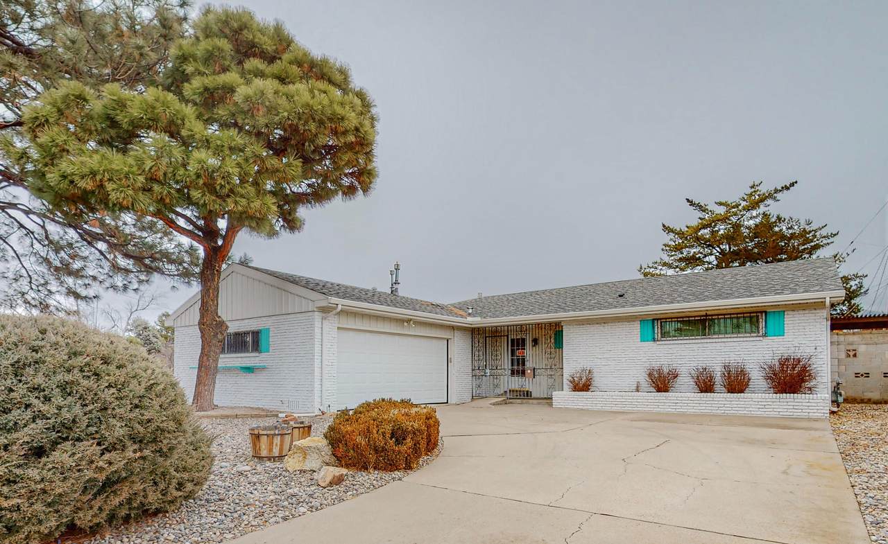 3420 Stardust Court - Photo 1