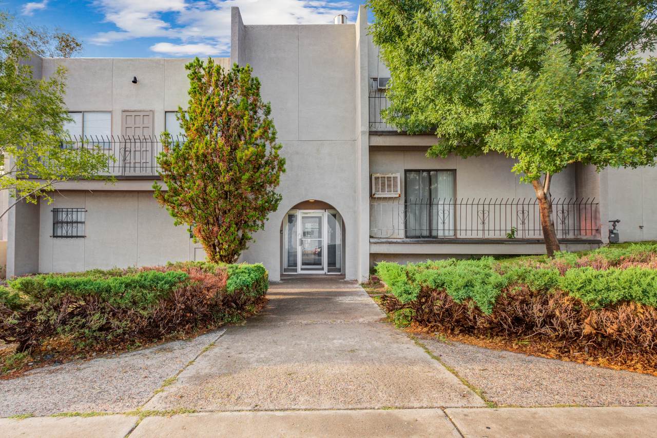 200 Hermosa Drive - Photo 1