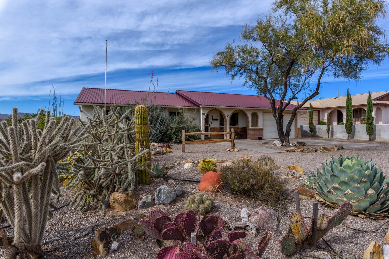 408 Stagecoach Drive - Photo 1