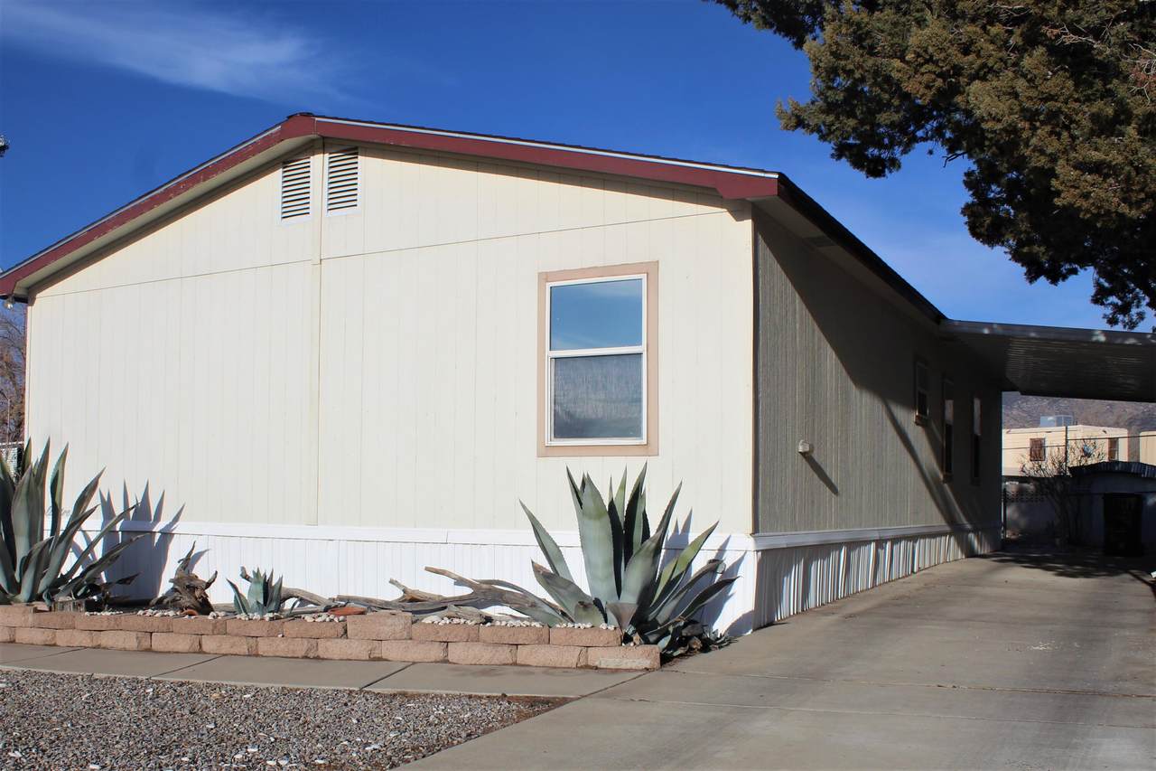 348 Coyote Lane - Photo 1