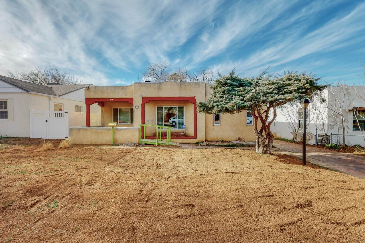 309 Wellesley Drive - Photo 1