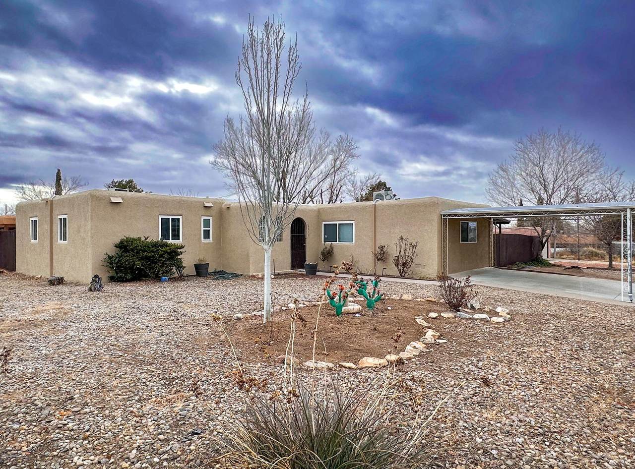 10212 Snowheights Boulevard - Photo 1