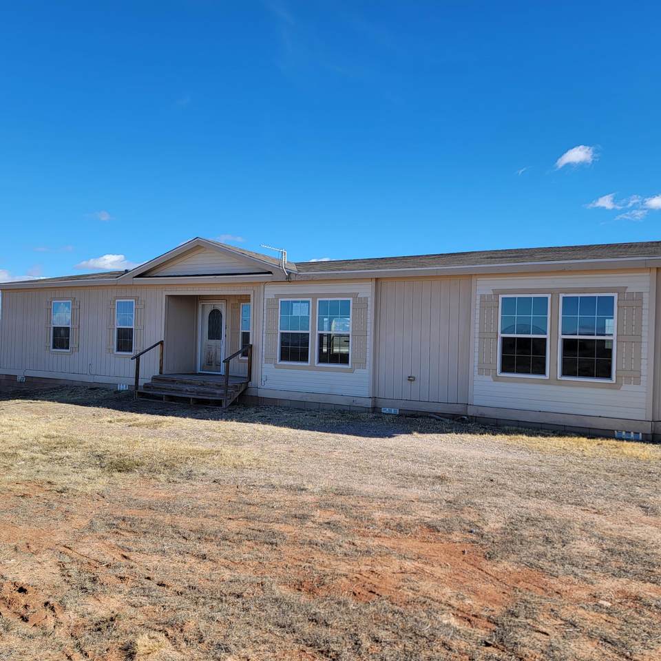 8 Toms Place - Photo 1