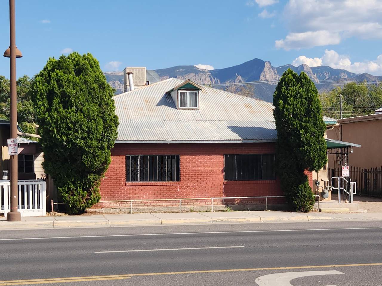 912 Camino Del Pueblo - Photo 1