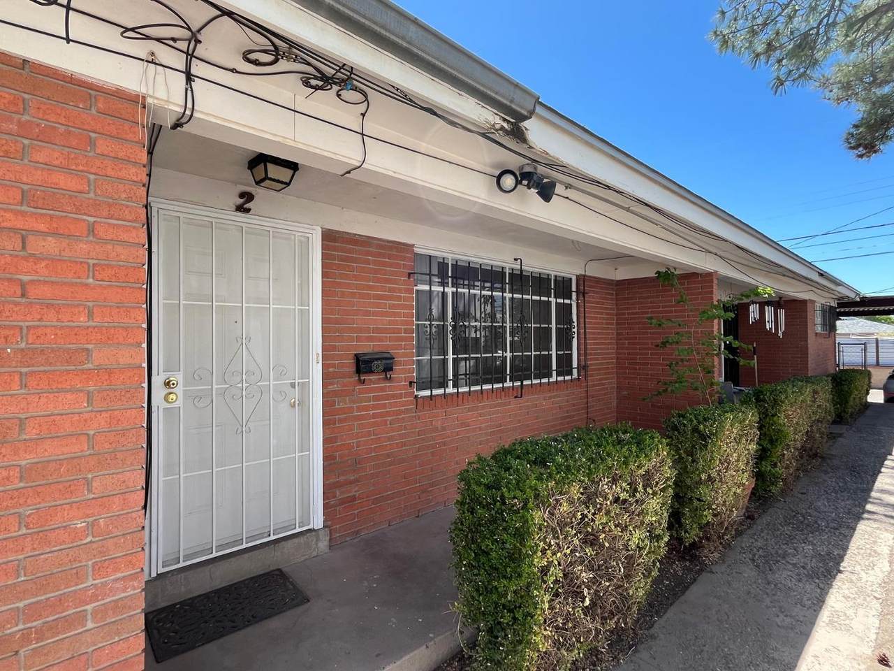 1021 Louisiana Boulevard - Photo 1