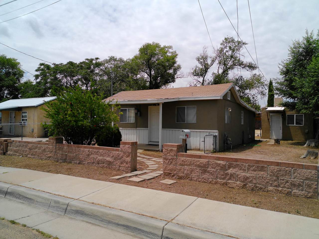 123 46TH Street - Photo 1