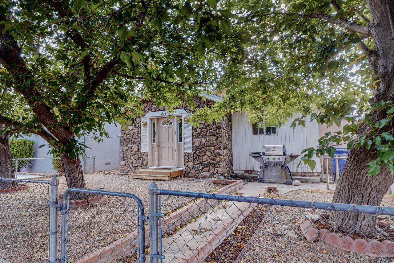 311 Princeton Drive - Photo 1