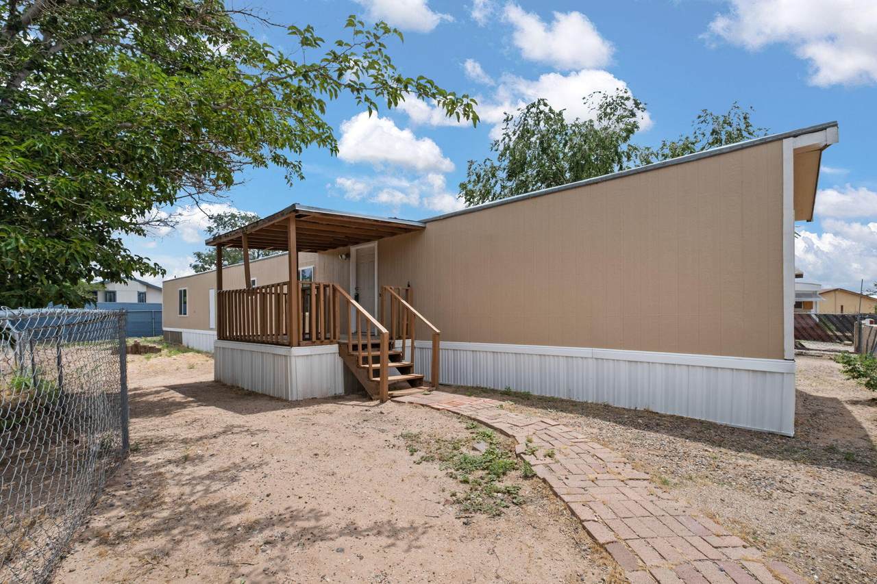 714 City View Drive - Photo 1