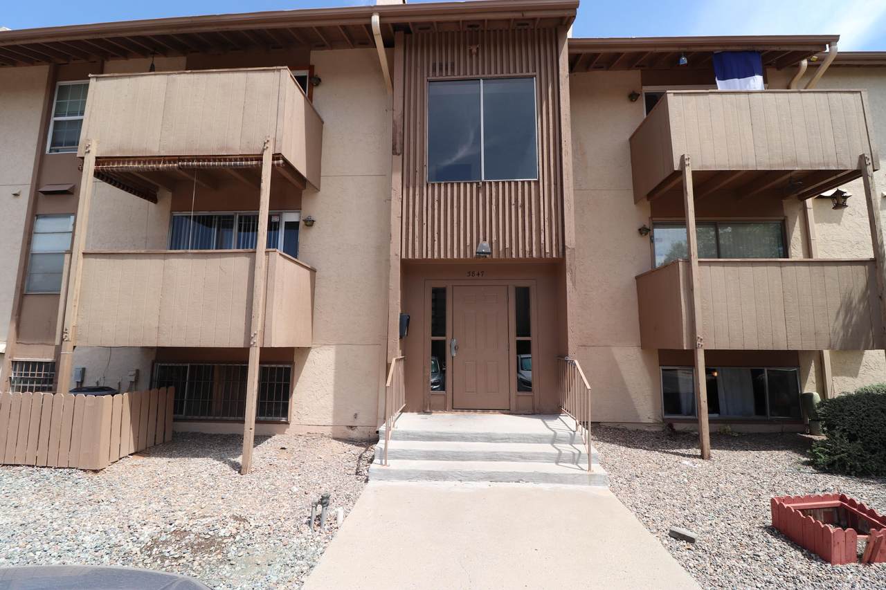 3847 Montgomery Boulevard - Photo 1