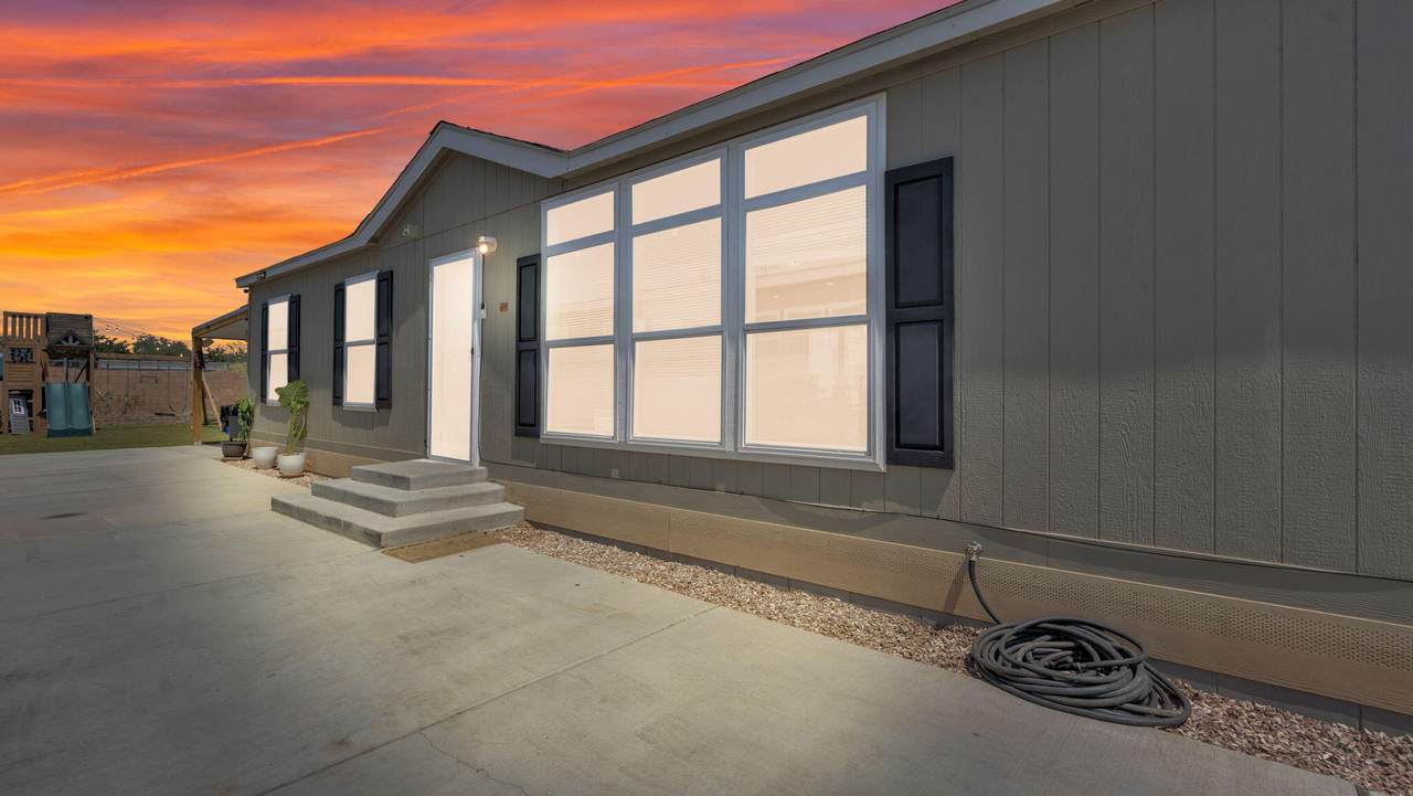 2773 Marc Vista Loop - Photo 1