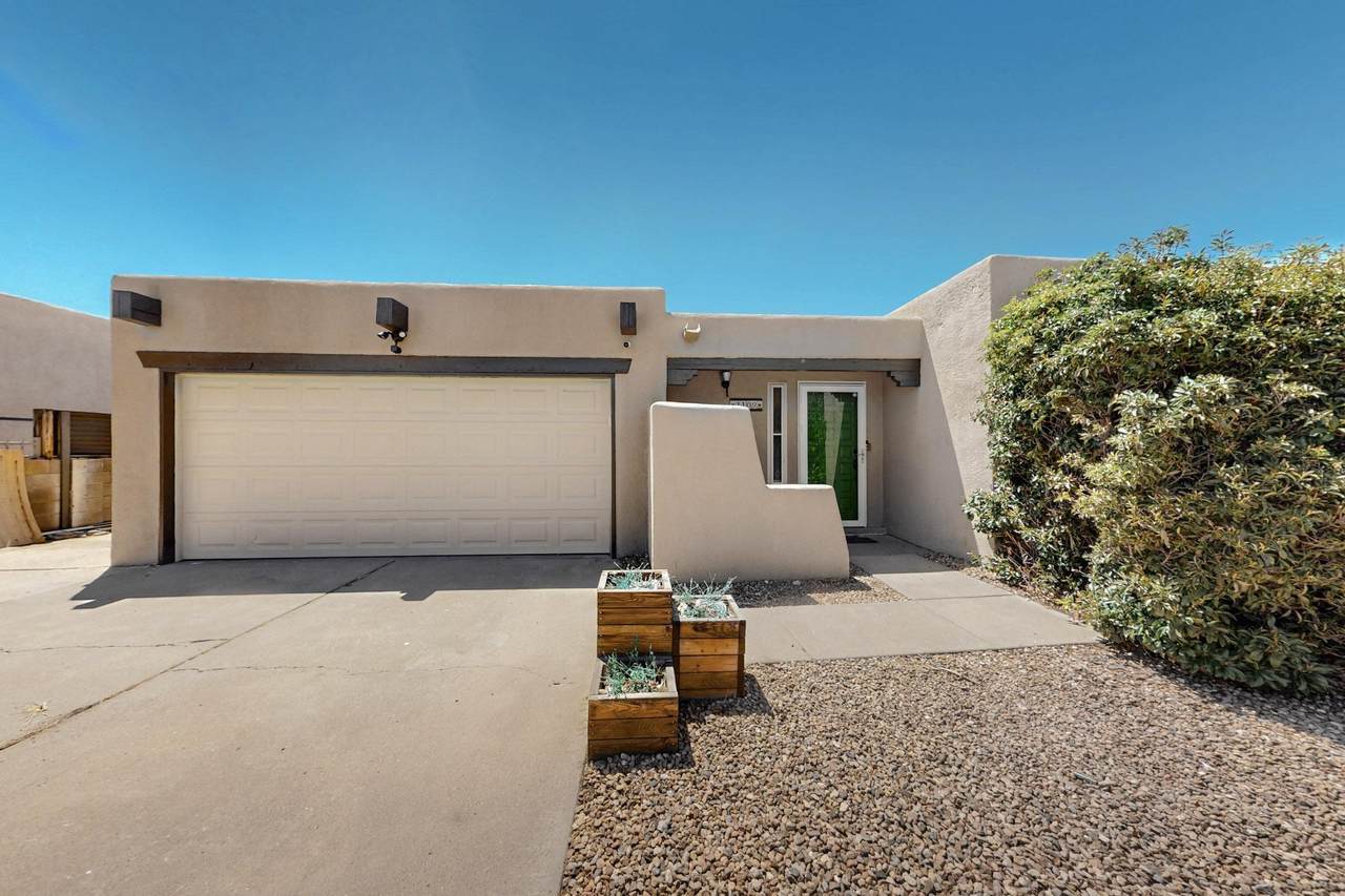 1109 Paisano Street - Photo 1