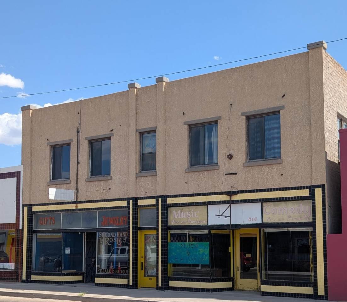 414 Broadway Street - Photo 1