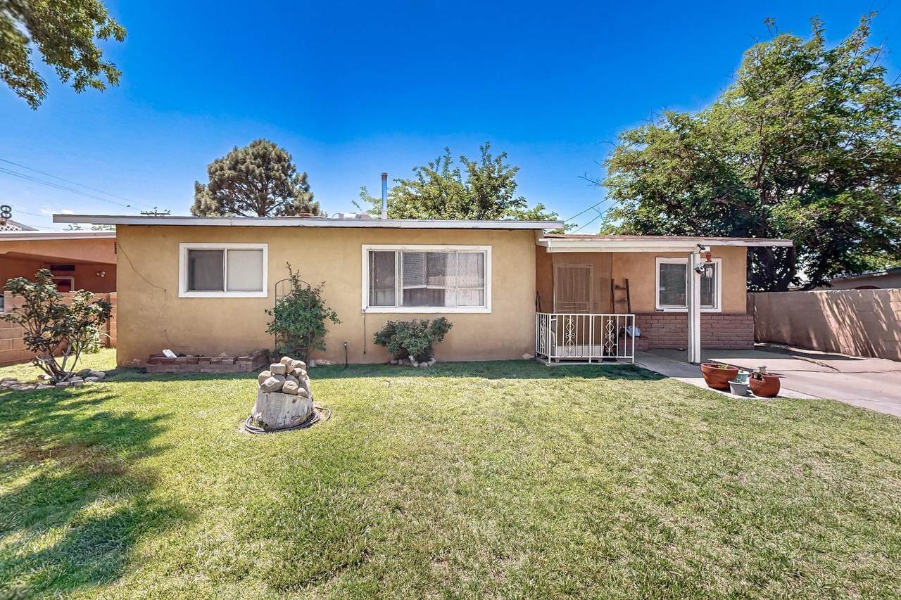 4011 Broadview Place - Photo 1