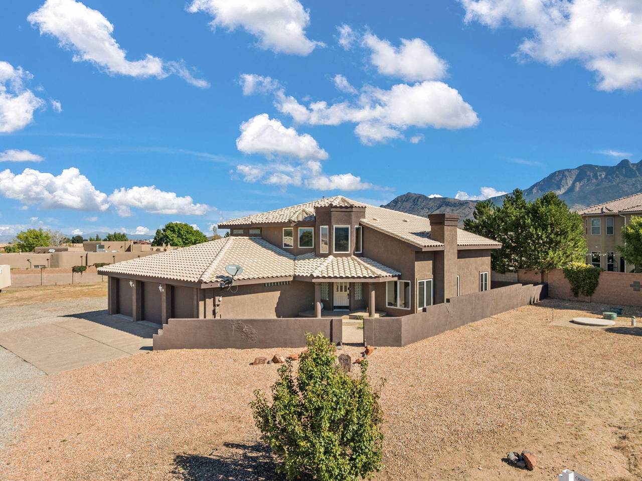 8509 Alameda Boulevard - Photo 1