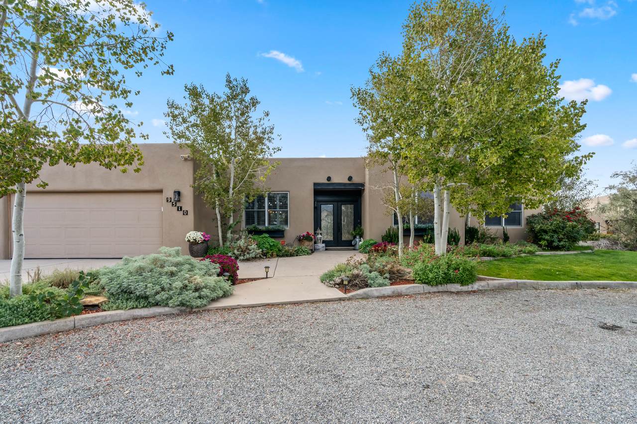 9510 Modesto Avenue - Photo 1