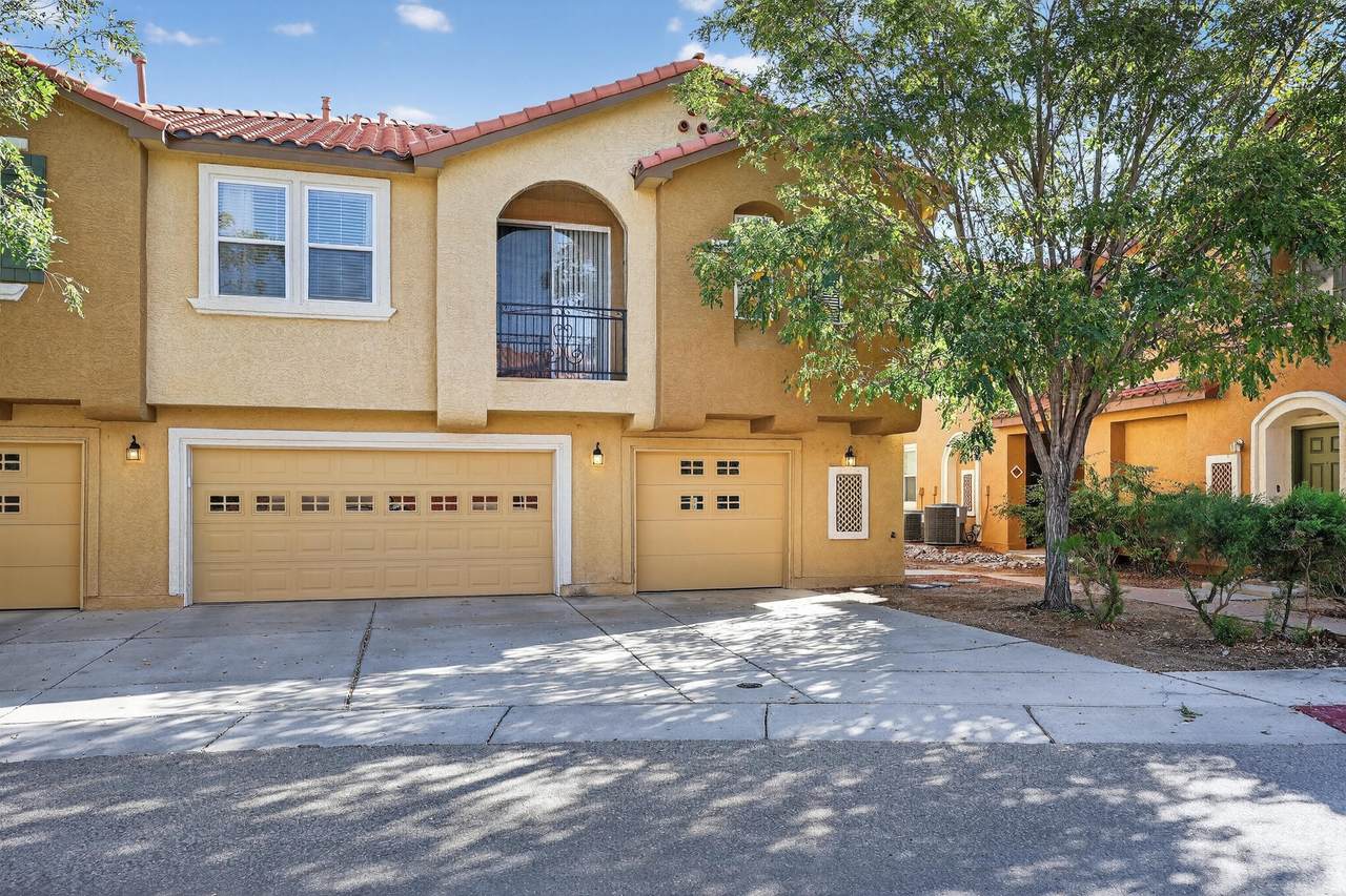 601 Menaul Boulevard - Photo 1