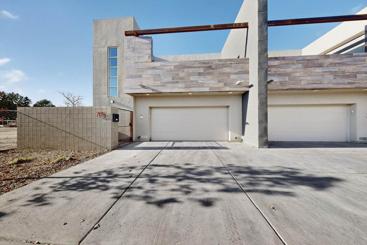 705 Alcalde Place - Photo 1