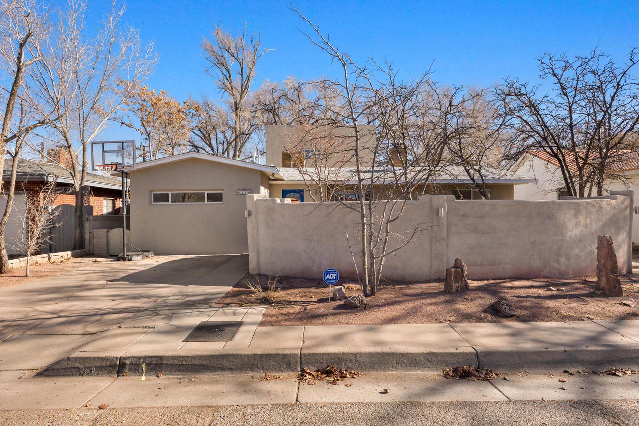 912 Hermosa Drive - Photo 1