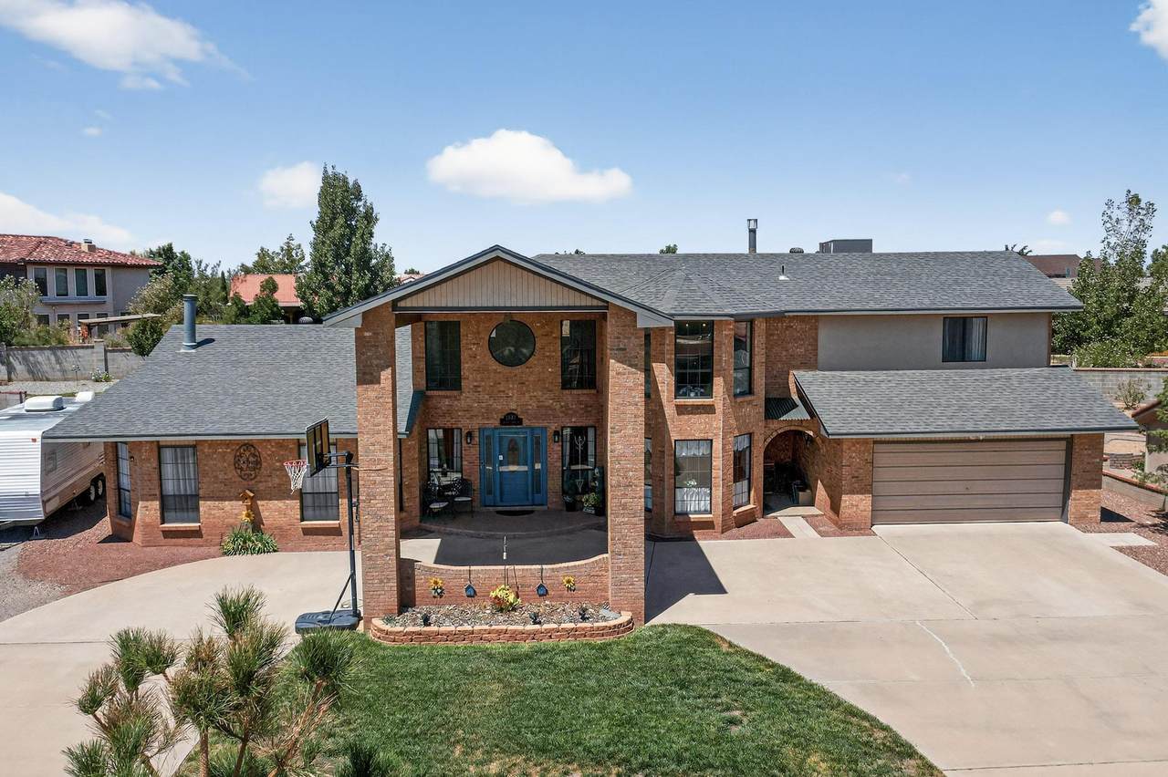 1407 Valley View Drive - Photo 1