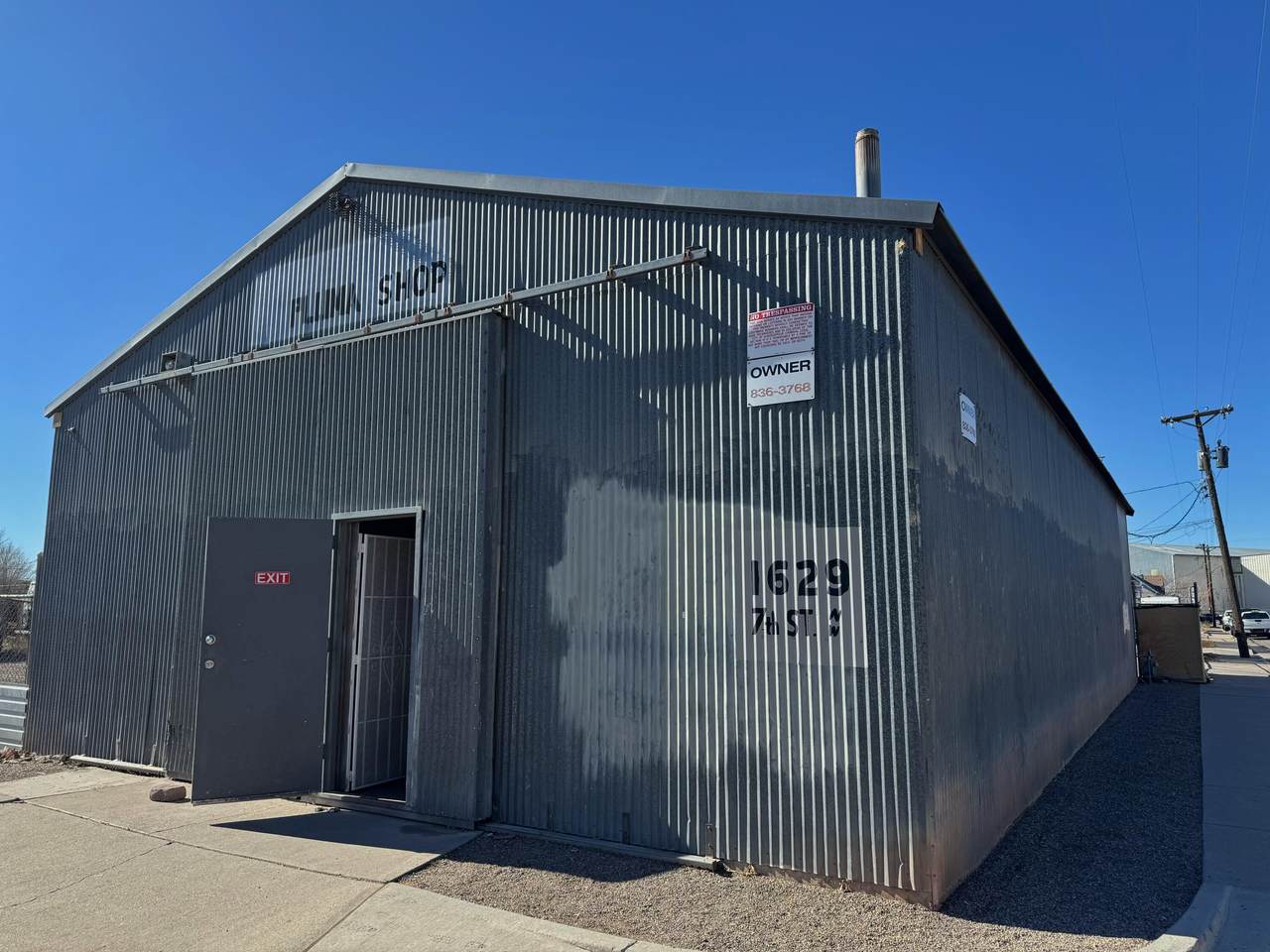 1621 7th Street - Photo 1