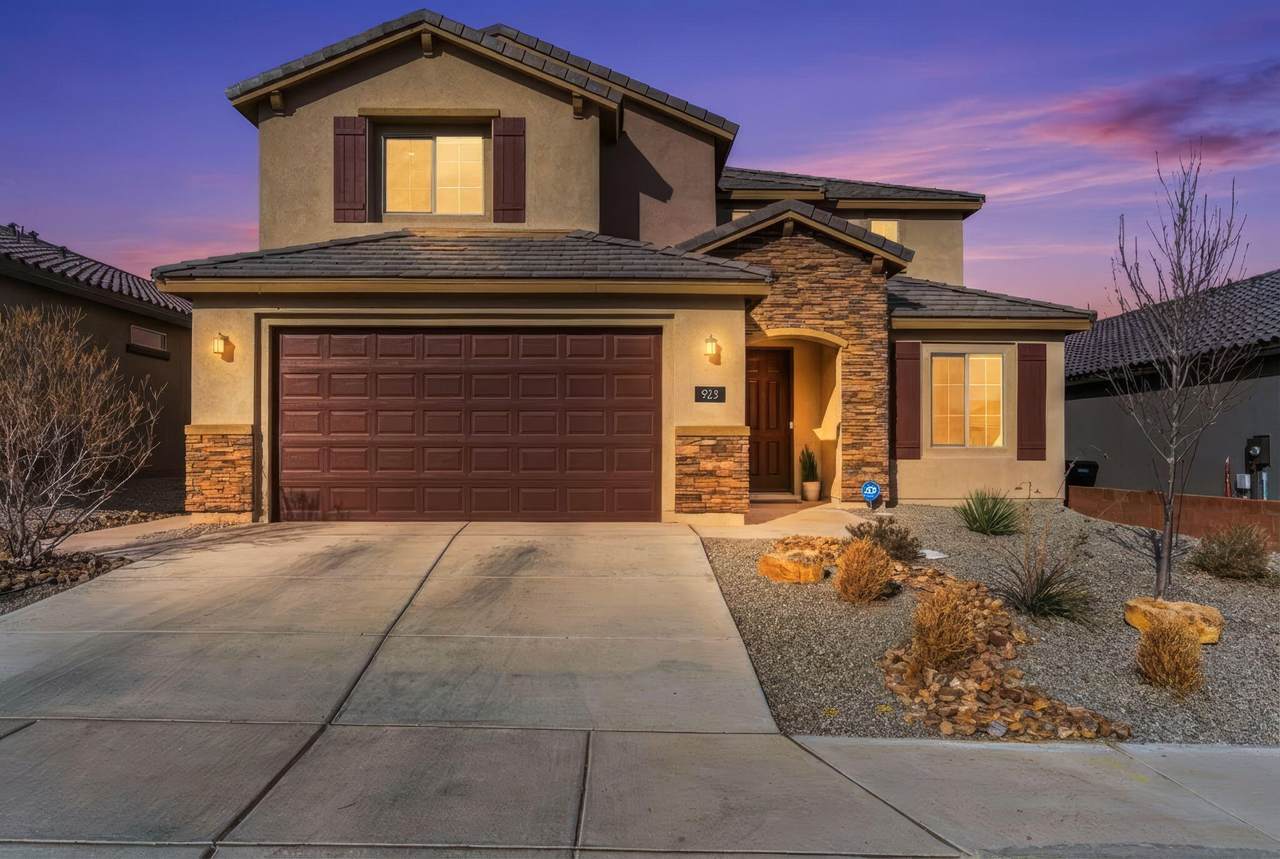 923 Zafiro Road - Photo 1