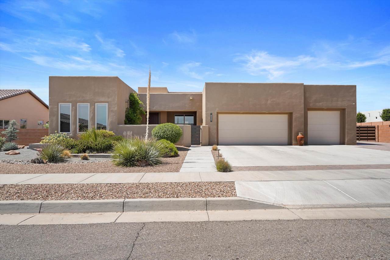 6527 Vista Del Prado Road - Photo 1