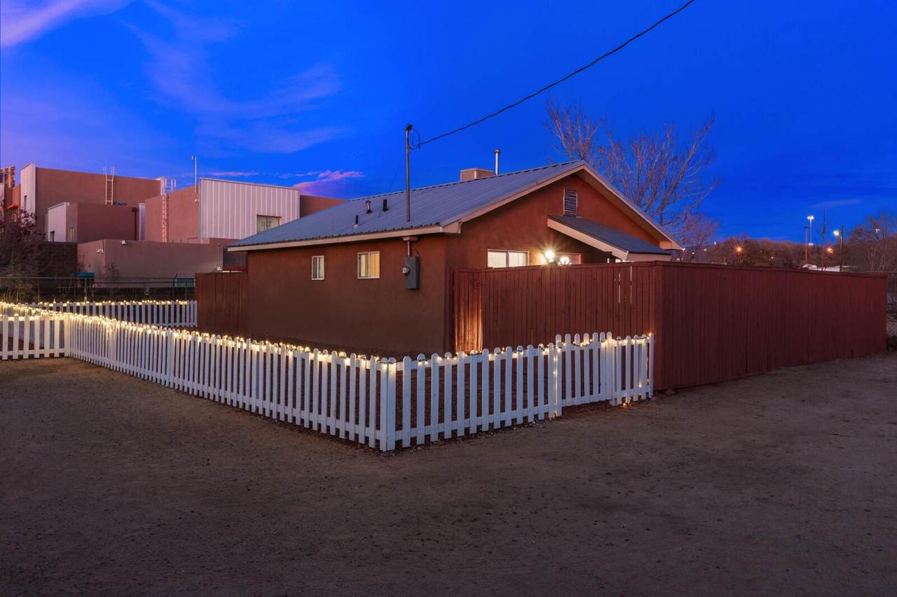 313 Mcknight Avenue - Photo 1