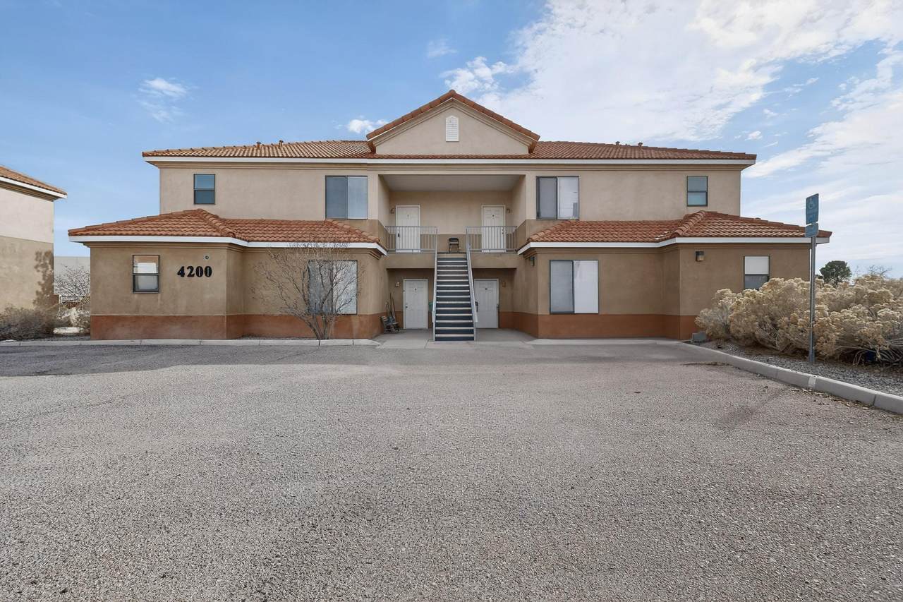 4200 Ridgeway Court - Photo 1